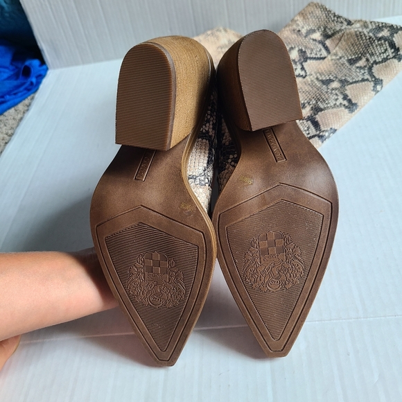 NEW VINCE CAMUTO gravana heeled boots - Picture 6 of 12